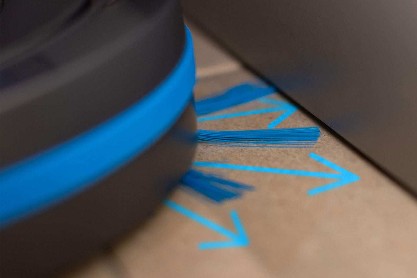 hoogo Saugroboter R2 | Staubsauger Roboter | Lange 120 min Akku-Laufzeit | 7cm flach | einfache Bedienung | für Hartböden und kurzflorige Teppiche