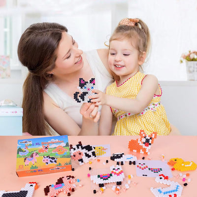 1000 Maxi XL 10mm Bügelperlen Set Bauernhof, 1 Maxi Stiftplatte, 1000 Bunte Bügelperlen, 10 Papiervorlagen, 3x Bügelpapier Kreativer Bastelspaß für Kinder ab 3 Jahren.