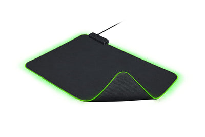 Razer Goliathus Chroma - Weiche Gaming Maus-Matte mit RGB Beleuchtung (Kabelhalterung, Stoff-Oberfläche, rutschfest, gesteppter Rand, optimiert für alle Mäuse) Schwarz