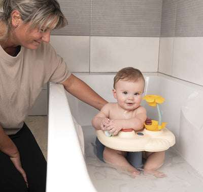 Smoby Toys - Little Smoby Baby-Badesitz ab 6 Monate - Badewannensitz mit Spieltisch inkl. Badewannenspielzeug - Sitzhilfe für Babys & Kleinkinder mit Saugnäpfen