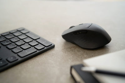 Rapoo 9800M kabelloses Tastatur-Maus Set Wireless Deskset 1600 DPI Sensor wiederaufladbarer Akku flaches Aluminium Design DE-Layout QWERTZ PC & Mac - dark grey