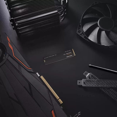 WD_BLACK SN770 NVMe SSD 2 TB (High-Performance, Gaming, PCIe Gen4, M.2 2280, Lesen 5.150 MB/s, Schreiben 4.850 MB/s) Schwarz