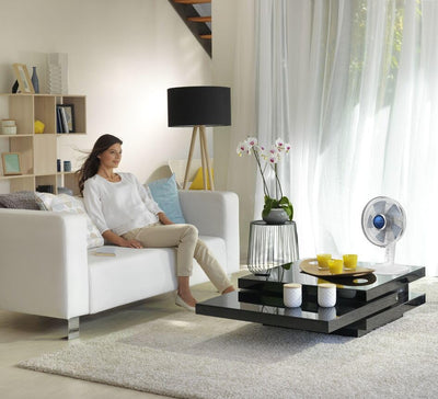 Rowenta VU2730 Turbo Silence Extreme+ Tischventilator | sehr leise und leistungsstark | 4 Geschwindigkeiten | Stille-Nacht-Modus | Turbo Boost | Automatische Oszillation | Weiß