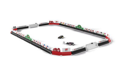 Carrera RC Fahrzeug Bundesliga Soccer Set I Spielfeld mit 2 Mini-RC-Autos – Tore, Ball, Sticker & Banden I Rennaction trifft Fußballspiel I Für Kinder ab 6 Jahren
