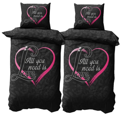 Leonado Vicenti Partner Bettwäsche 135x200 4 teilig Microfaser Schwarz mit Herz in Pink und Love Fotodruck mit Reißverschluss