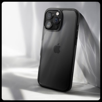 Spigen für iPhone 16 Pro Hülle [Anti-Yellowing] Ultra Hybrid Case Handyhülle Schutzhülle Cover Transparent Durchsichtig Dünn Slim -Matte Black