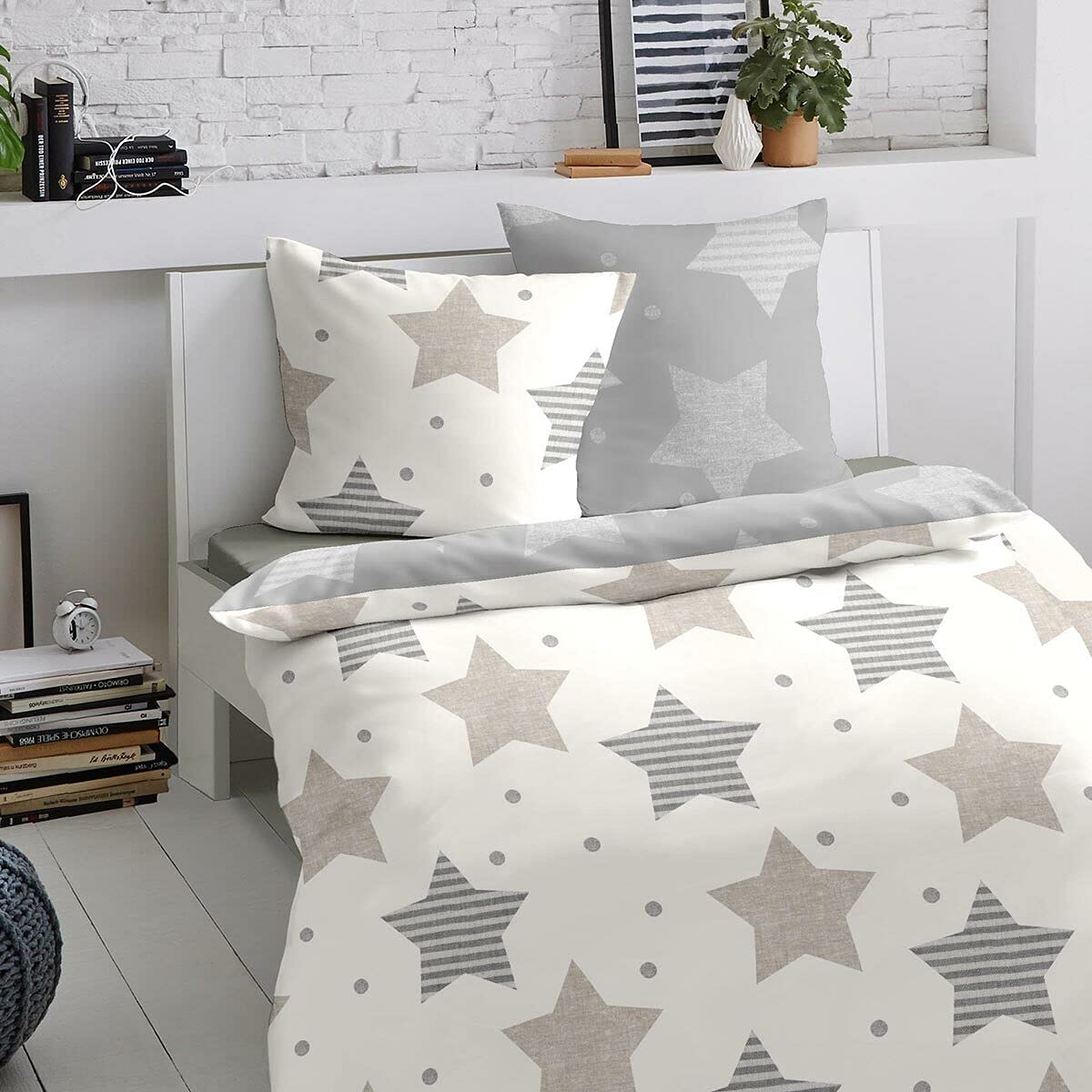 Traumschlaf Biber Wendebettwäsche Sterne beige 1 Bettbezug 135 x 200 cm + 1 Kissenbezug 80 x 80 cm