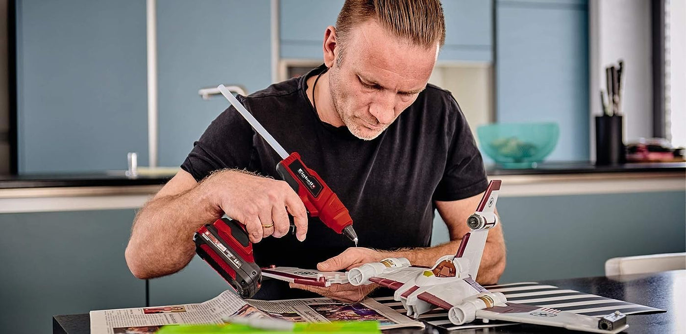 Einhell Akku-Heißklebepistole TE-CG 18 Li - Solo Power X-Change (Lithium-Ionen, in 120 Sekunden einsatzbereit, inkl. 5 Klebestifte + Flachklebedüse, ohne Akku und Ladegerät)