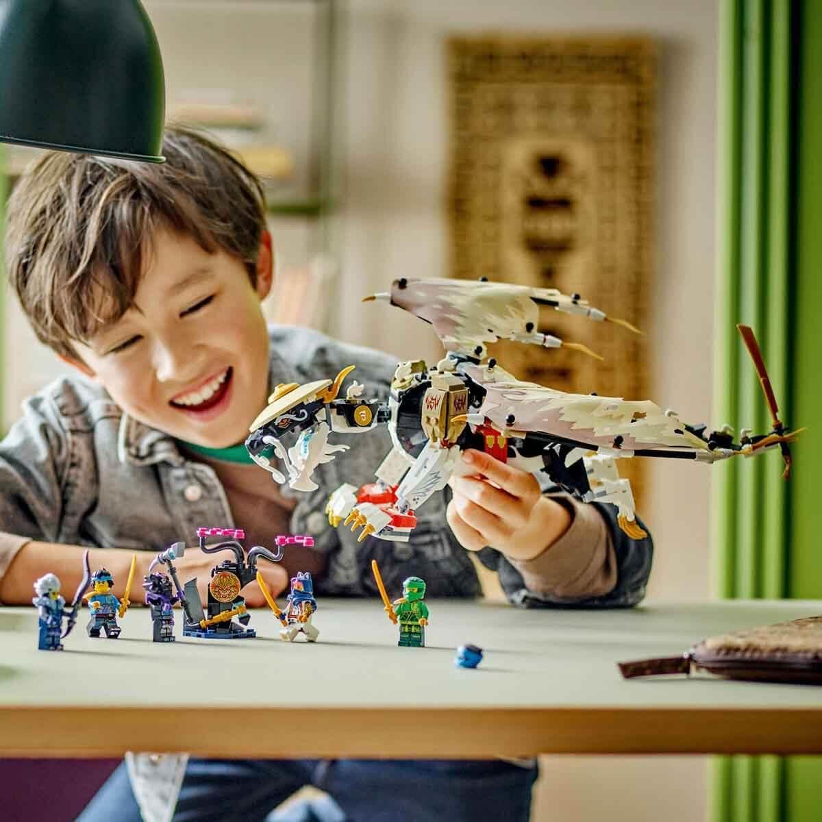 LEGO NINJAGO Egalt der Meisterdrache, Ninja-Set mit Drachen-Spielzeug und 5 Figuren inkl. Lloyd und NYA, Drachenmeister, Geschenk für Jungs und Mädchen ab 8 Jahren 71809