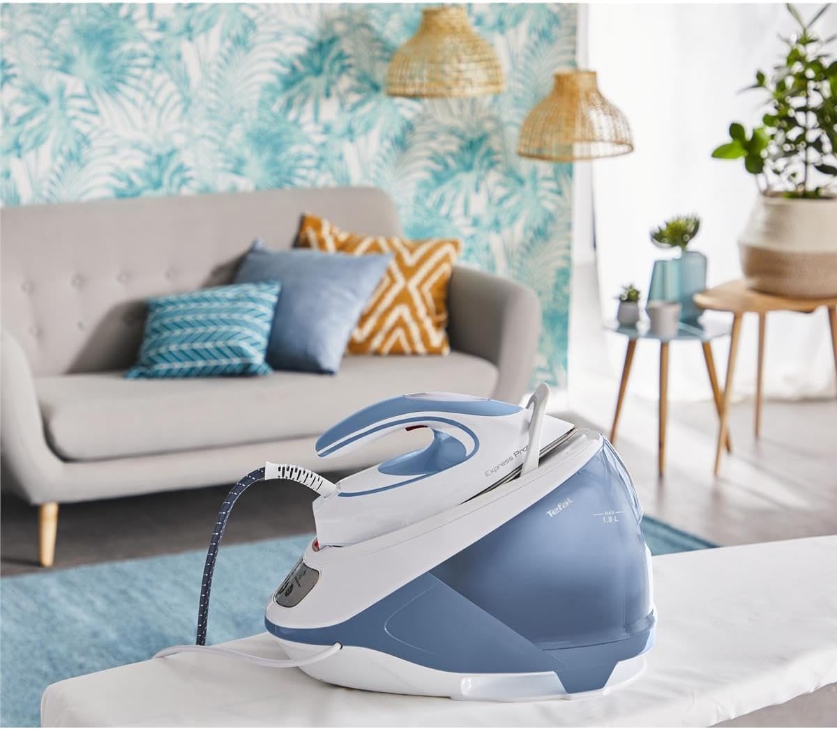 Tefal Dampfbügelstation Express Protect SV9202|7,5 bar|Dampfstoß:520 g/Min.|Dauerdampfmenge:130 g/Min.|Anti-Kalk-Kollektor|Durilium AirGlide Autoclean-Bügelsohle|2600w|1.8L|39.8x24.3x29.4cm|Weiß/Blau