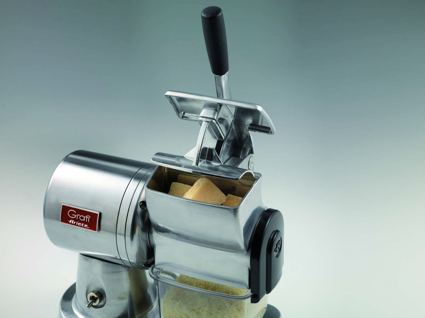 Ariete Gratì Superior 449, Professionelle Elektrische Käsereibe aus Aluminiumdruckguss für Käse, Brot, Schokolade, Trockenfrüchte, Induktionsmotor, Einfach zu Reinigen, 350W, Silber Poliert