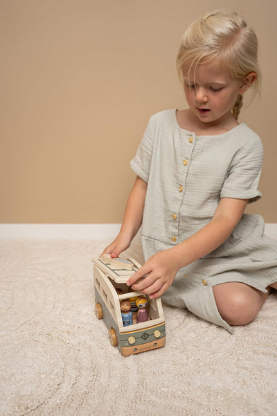 Little Dutch 7125 FSC Holz Auto Vintage Camper Bus inkl. Spielfiguren