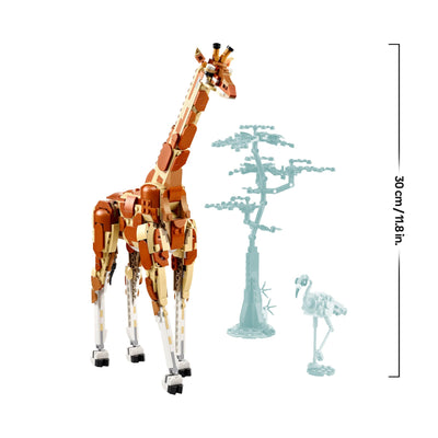 LEGO Creator 3in1 Tiersafari, Kreativ-Set mit Tierfiguren, 3 Baumöglichkeiten: Spielzeug-Giraffe, Gazellen und Löwe, Spielzeug-Tiere für Mädchen und Jungen, Natur-Geschenk für Kinder ab 9 Jahren 31150