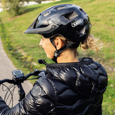 ABUS MTB-Helm MoTrip - robuster Fahrradhelm mit höhenverstellbarem Schirm für Mountainbiker - individuelle Passform - Unisex - Schwarz Glänzend, L, L (57-61 cm)