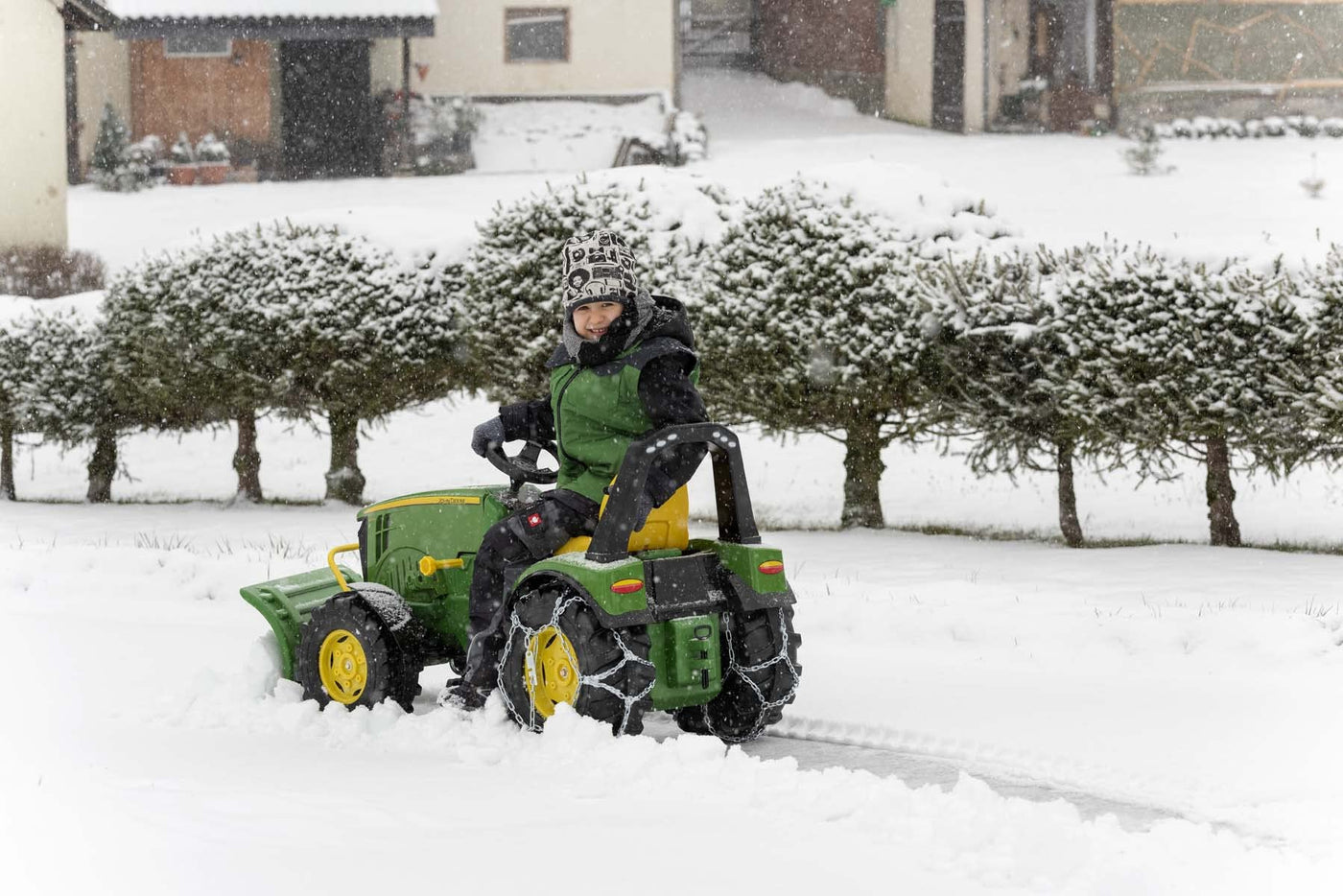 Rolly Toys Planierschild (rollySnow Master Schiebeschild für Traktor; Frontanbau an Ladearm; Schild verstellbar) 408993, grün