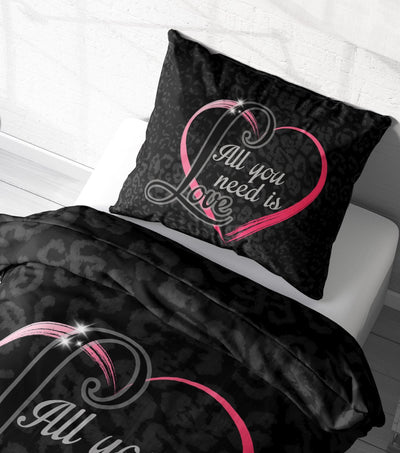 Leonado Vicenti Partner Bettwäsche 135x200 4 teilig Microfaser Schwarz mit Herz in Pink und Love Fotodruck mit Reißverschluss