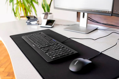 CHERRY DC 2000, Kabelgebundenes Tastatur-Maus-Set, Italienisches Layout (QWERTY), Plug & Play über je 1 USB-Anschluss, Flaches Design, Symmetrische Maus, Schwarz