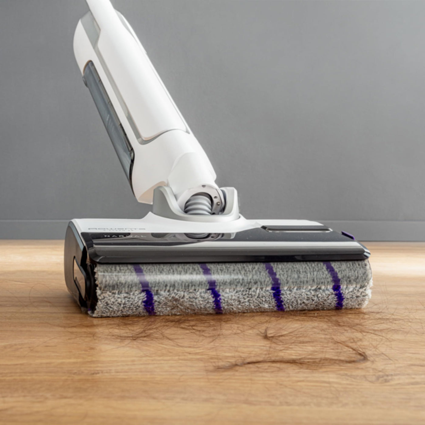 Rowenta X-Clean 4 kabelloser Nass-und Trockenstaubsauger, Selbstreinigungsfunktion, Nass Trockensauger 50min Laufzeit, automatische Schmutzerkennung, Nasssauger mit smartem LED Display, grau GZ5036WO