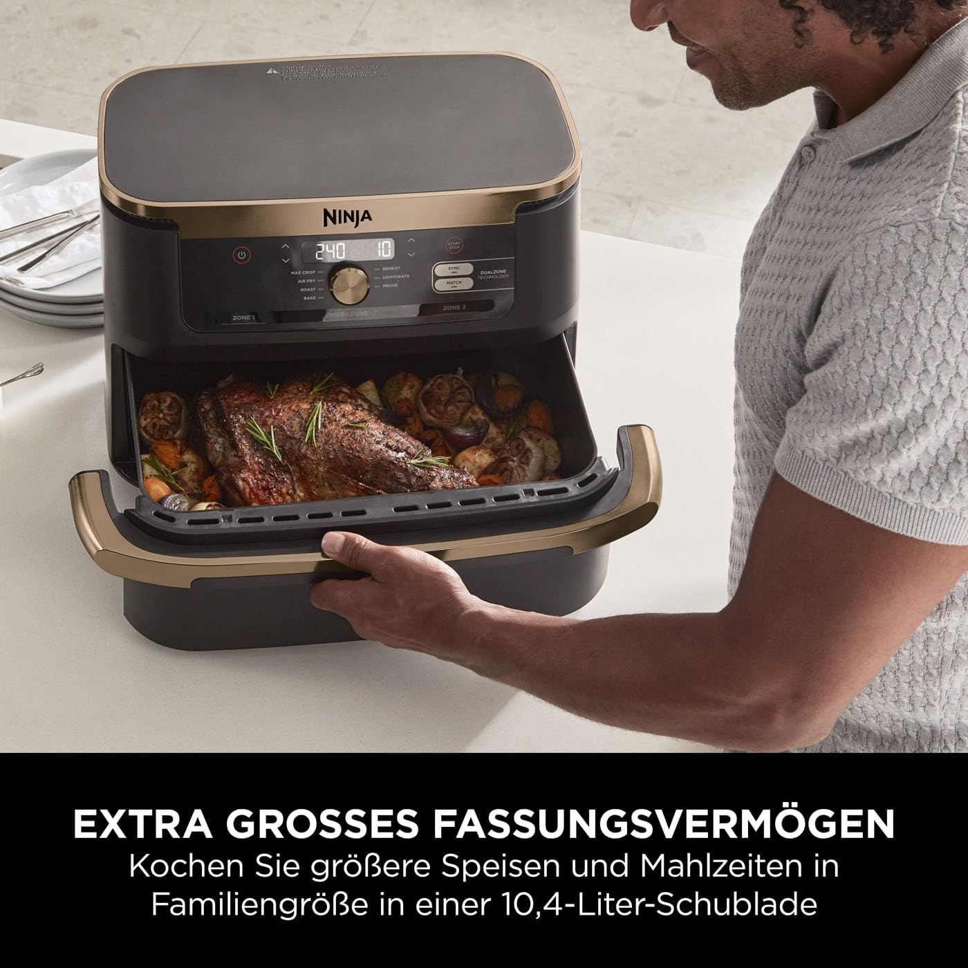 Ninja Foodi FlexDrawer Dual Zone Heißluftfritteuse, Digitale Air fryer mit 10,4-Fach und herausnehmbarem Trenner, Antihaftbeschichtung, spülmaschinenfester Korb, 7-in-1, Schwarz & Kupfer, AF500EUCP