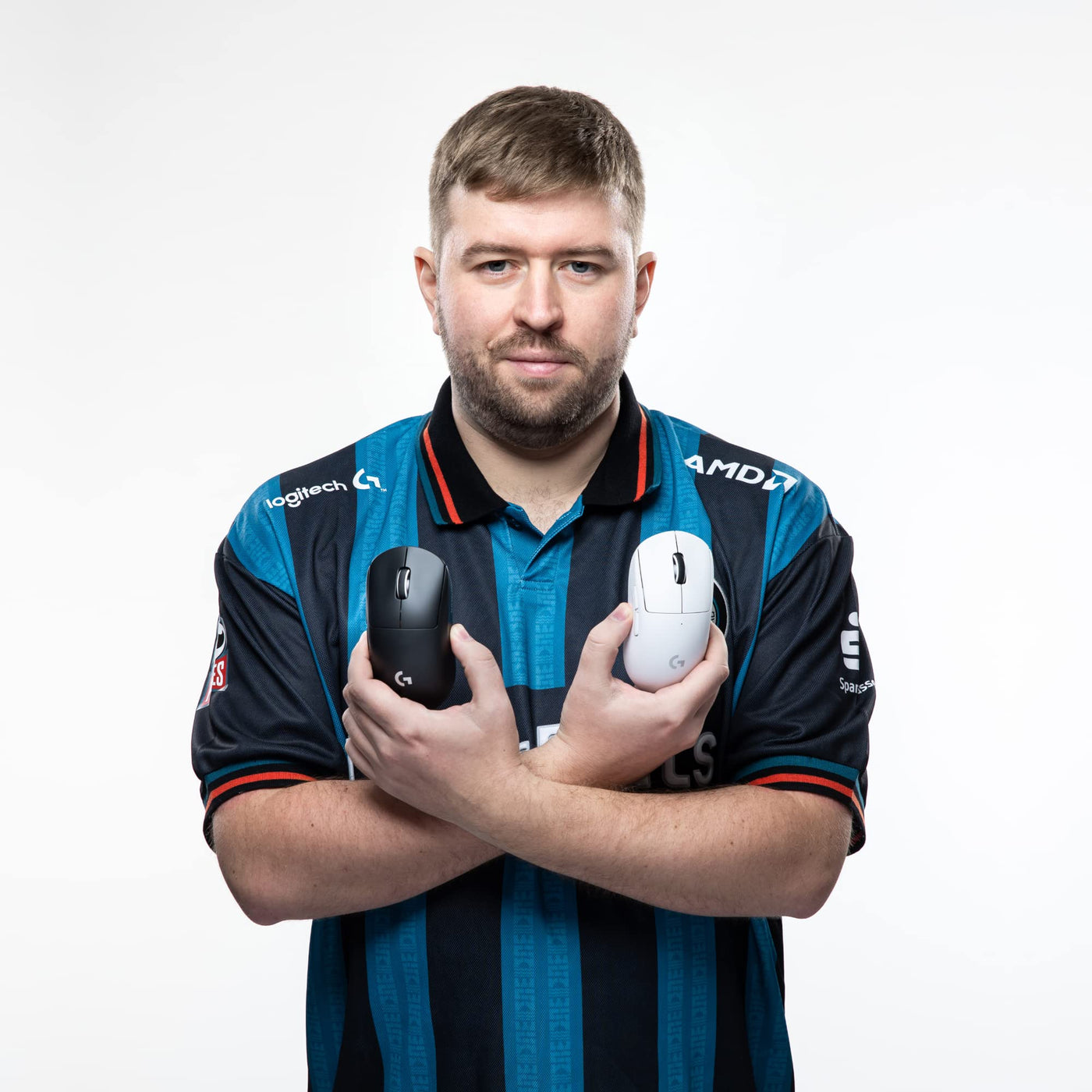 Logitech G PRO X SUPERLIGHT kabellose Gaming-Maus mit HERO 25K Sensor, Ultra-leicht mit 63g, 5 programmierbare Tasten, 70 Stunden Akkulaufzeit, PTFE-Füße ohne Zusatzstoffe, PC/Mac - Schwarz