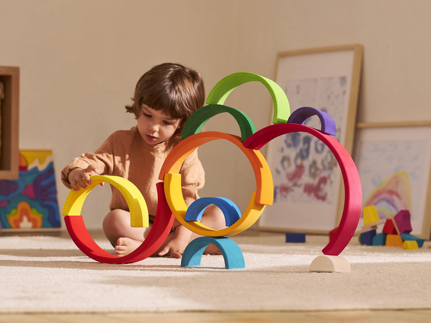 goki 58478 - Bausteine Regenbogen aus Ahornholz - goki Evolution - 11 Teile - Bunte Farben auf Wasserbasis - Montessori-Spielzeug - Made in EU