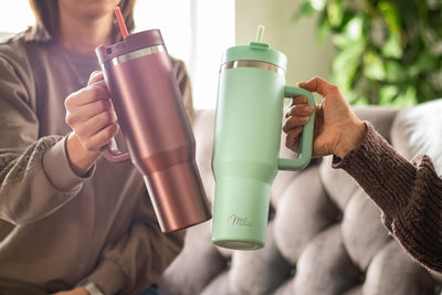 Milu Thermobecher 1,2L mit Strohhalm und Henkel – 48h Eis/24h kalt/12h heiß Edelstahl Tumbler 40oz mit Griff - Isolierbecher to go - Isolierflasche Trinkflasche doppelwandig isoliert (Rose Gold, 1,2L)