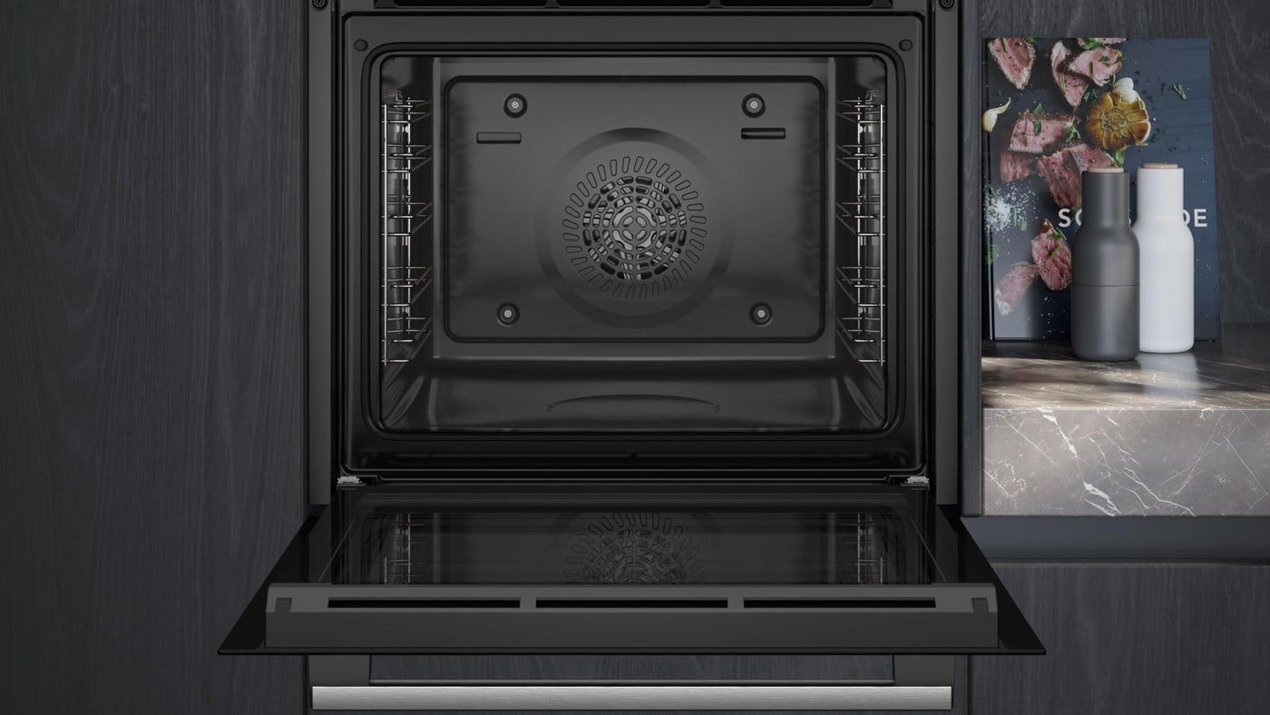 Siemens HB517GBS3, iQ500, Einbau-Backofen 60 x 60 cm, Hydrolytische Reinigungshilfe, lightControl für intuitive Bedienung, 3D Heißluft, cookControl10 Automatikprogramme, Schnellaufheizung, softMove