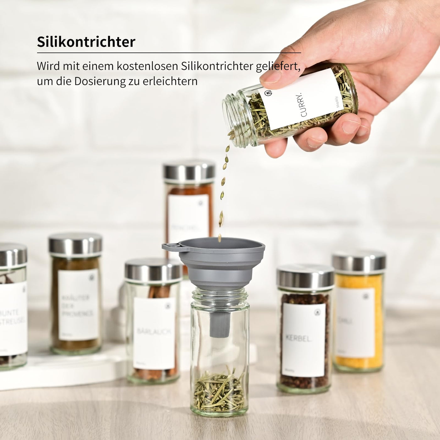 Miorkly 12 Gewürzgläser mit Streueinsatz-Hochwertiger Edelstahldeckel Gewürzdosen-Runder Gewürzstreuer-Transparenter Gewürzbehälter-Gewürze Set hat Gewürzgläser Rund, Ausgangssiebe et