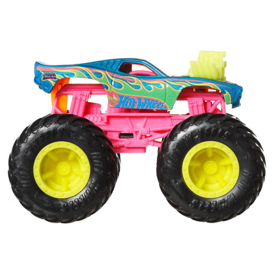 Hot Wheels Monster Trucks im Maßstab 1:64, Spielzeug-Trucks, 4er-Set, riesige Räder, Lieblingscharaktere und Coole Designs, JGD65