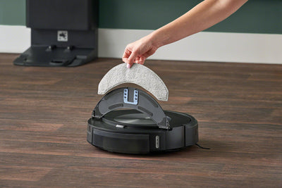 iRobot Roomba Combo j7+ (c7556) Saug- und Wischroboter mit autom. Absaugstation. Objekterkennung/-vermeidung, Kartierung, 4-Stufen-Reinigung, Raum-/ Bereichsreinigung, Sprachassistent, Farbe: Navy