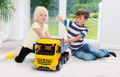 Lena 2064 - Starke Riesen Muldenkipper Arocs, 150 Kg Tragkraft, Circa 63 cm, Gelb, Schwarz und Silber