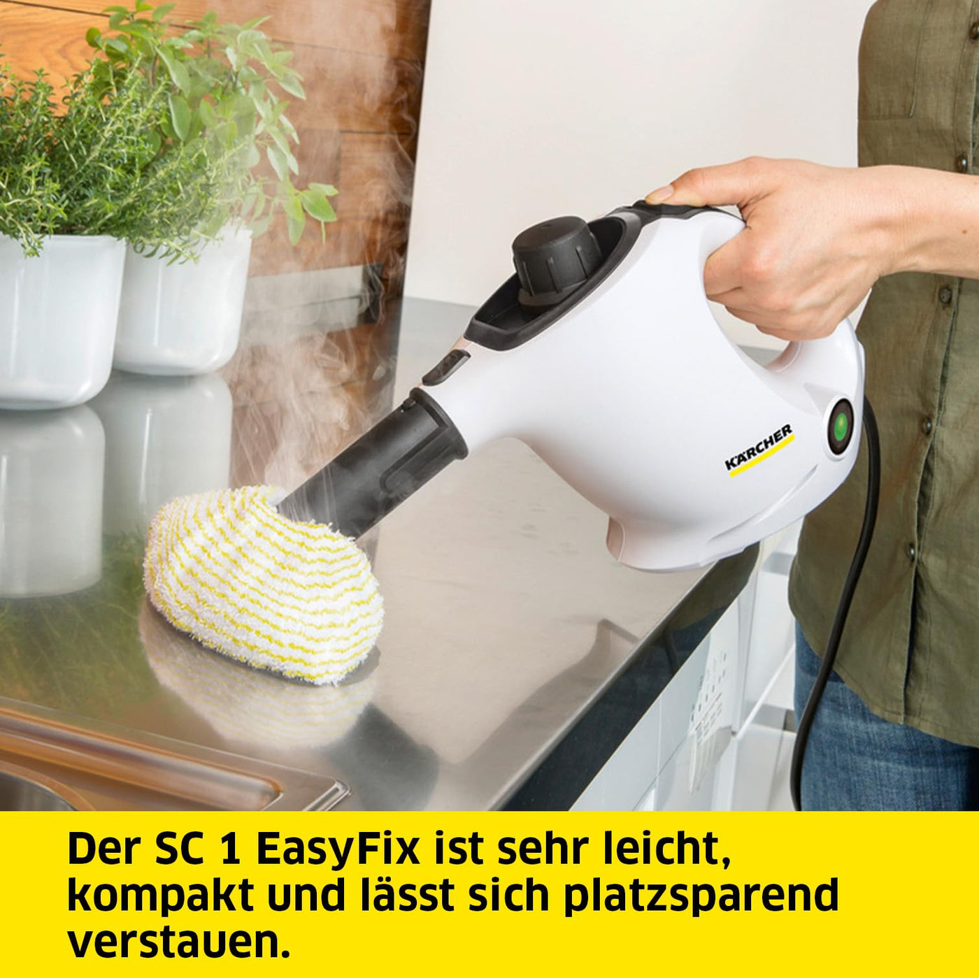Kärcher Dampfreiniger SC 1 EasyFix, Dampfdruck: 3 bar, Aufheizzeit: 3 min., Leistung: 1.200 W, Flächenleistung: 20 m², Tank: 200 ml, mit Bodenreinigungsset EasyFix, Düsen und Mikrofaserbezug, Weiss