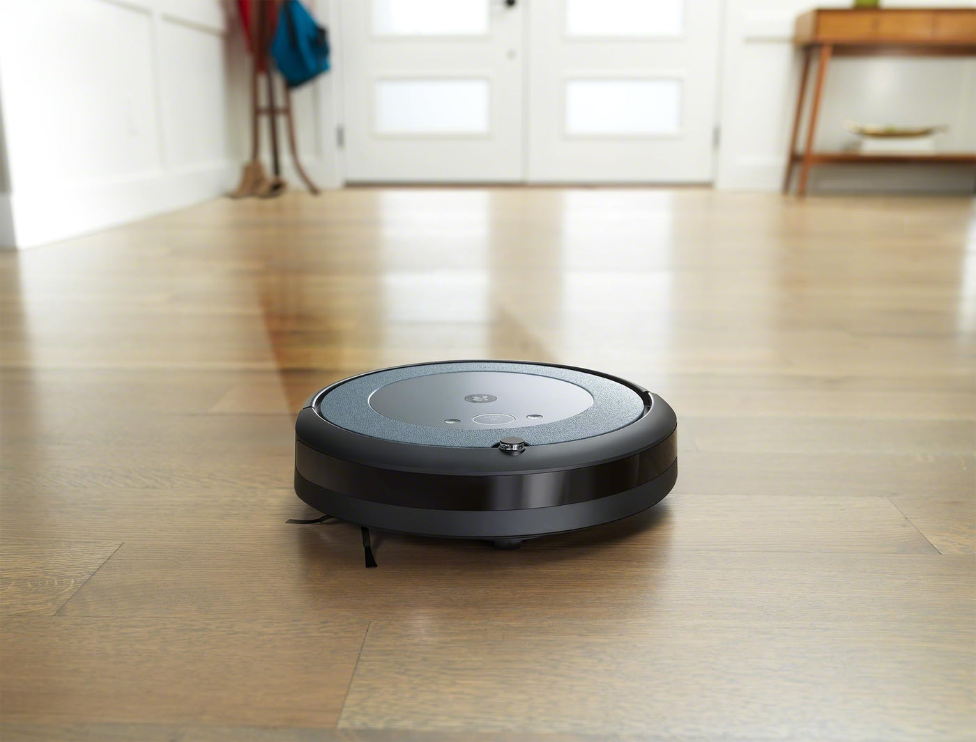 iRobot Roomba Combo i5 (i5172) Saug- und Wischroboter, WLAN-fähig, intelligente Navigation, 2 Gummibürsten für alle Böden, Reinigung nach Raum, Kompatibel mit Sprachassistenten, Farbe: Cool