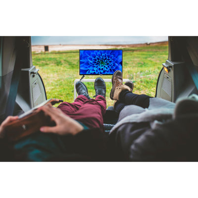MEDION E12421 (MD 20113) 59,9 cm (24 Zoll) Full HD Fernseher (Triple Tuner Receiver, 12V KFZ Car-Adapter, perfekt für Camping Wohnmobil LKW Garten, CI+, Mediaplayer)