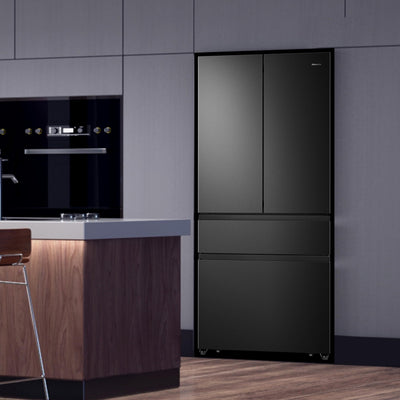 Hisense RF540N4SBF2 French Door Kühl-Gefrierkombination/ NoFrostPlus/ Inverter-Kompressor/ Multiflow 360°/ SuperCool/ 181,7 cm/ Kühlteil 302 l/ Gefrierteil 178 l/ 40 dB/ 310 kWh/ Jahr/ Schwarz