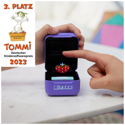 Bitzee 2023 - 15 digitale Haustiere zum Anfassen, interaktives Spielzeug mit 15 virtuellen elektronischen Tieren, die auf Bewegung und Berührung reagieren, lila, ab 5 Jahren