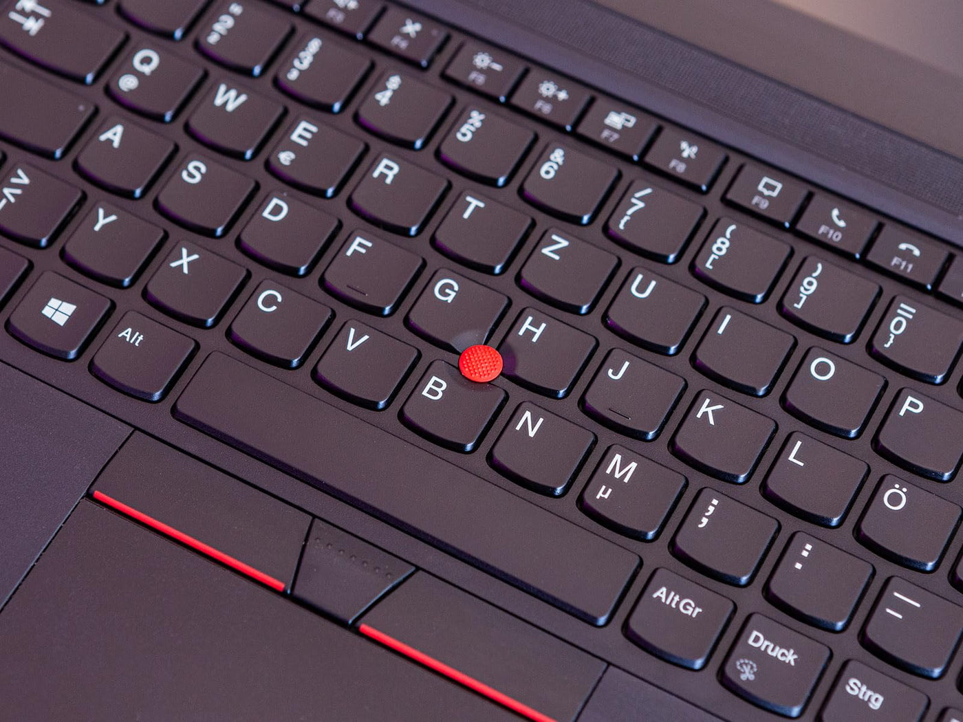 Lenovo ThinkPad T14 Gen2, Intel i7 4x3.0 GHz Prozessor, 32 GB Arbeitsspeicher, 512 GB SSD, 14 Zoll Display, Full HD 1920x1080 IPS, Windows 11 Pro F1K (Generalüberholt)