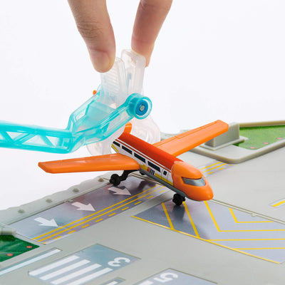 Matchbox Spielzeugauto-Set, Flughafen-Set mit Die-Cast-Audi im Maßstab 1:64, 1 Flugzeug aus Kunststoff, Abhebe- und Lande-Feature, Lagerhalle, Abhebe-Abenteuer-Set, JBW37