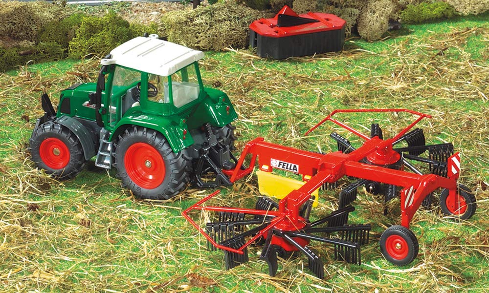 siku 2451, Fella Schwader, 1:32, Metall/Kunststoff, Rot, Bewegliche und abklappbare Kreisel