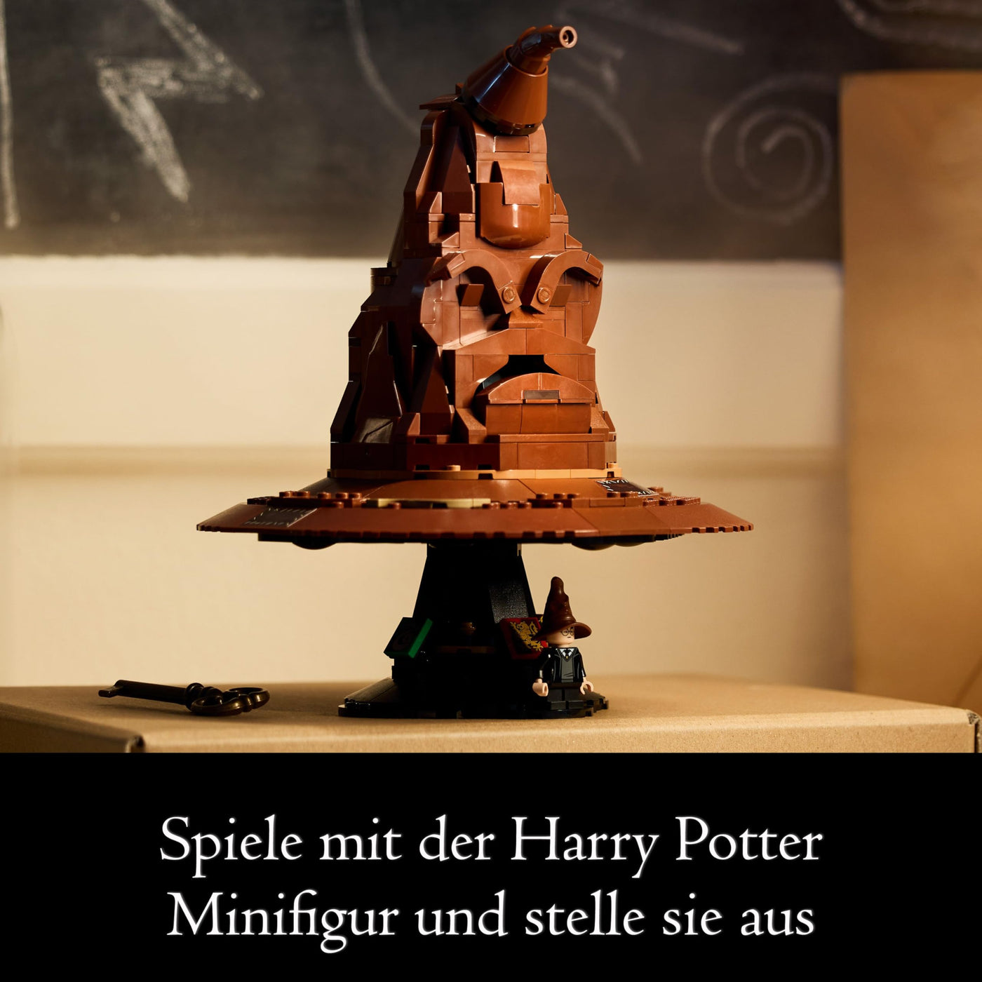 LEGO Harry Potter Der Sprechende Hut, Hogwarts-Modell für Erwachsene, Film-Geschenk für Frauen, Männer, Mama und Papa, mit zufälligen 31 Klangkombinationen, Sortiert Dich in Dein Hogwarts Haus 76429