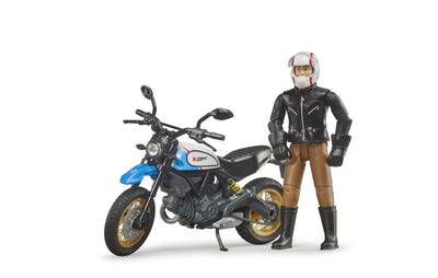 bruder 63051 - Scrambler Ducati Desert Sled mit Fahrer - 1:16 Motorrad Spielzeug-Figur Motorcross