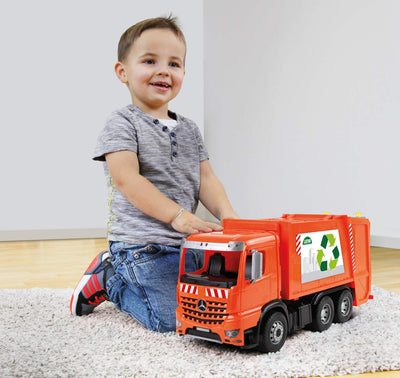 Lena 4614 Worxx Müllauto Mercedes Benz Arocs, Spielauto ca. 53 cm, Nutzfahrzeug für Kinder ab 3 Jahre, robuster Müllwagen mit 2 Mülltonnen und realitischen Spielfunktionen, orange