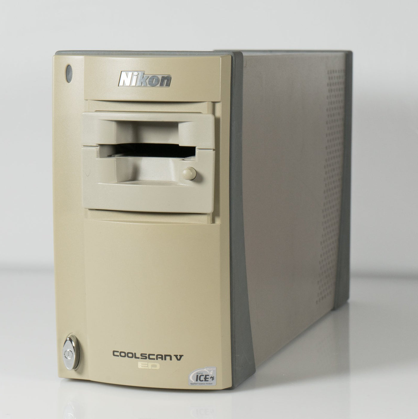 Nikon COOLSCAN V ED