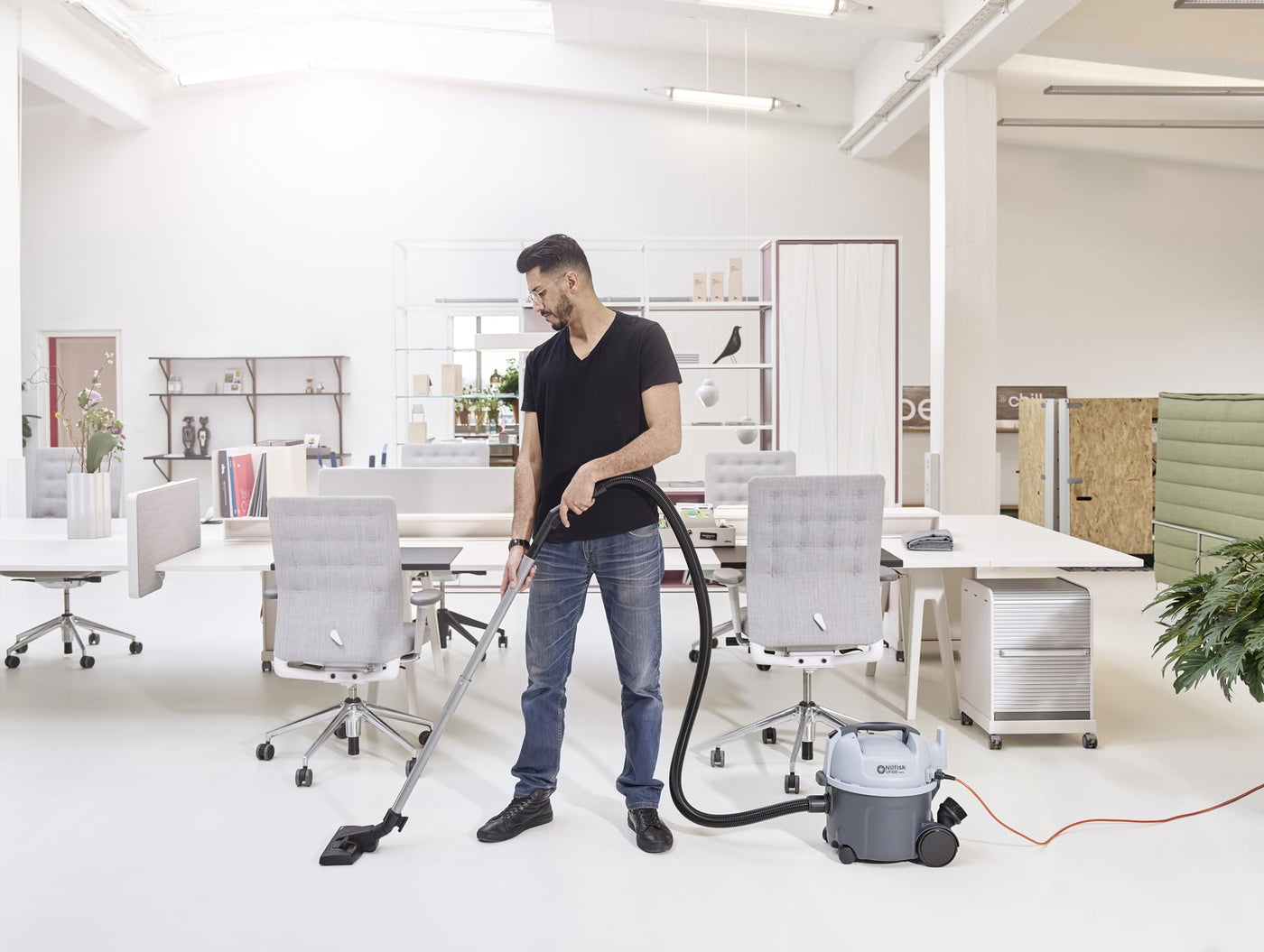 Nilfisk Industriesauger VP300 ECO HEPA EU (Gewerbesauger / Sauger 400 kW, Kabel 10 m, IP20) 107415311