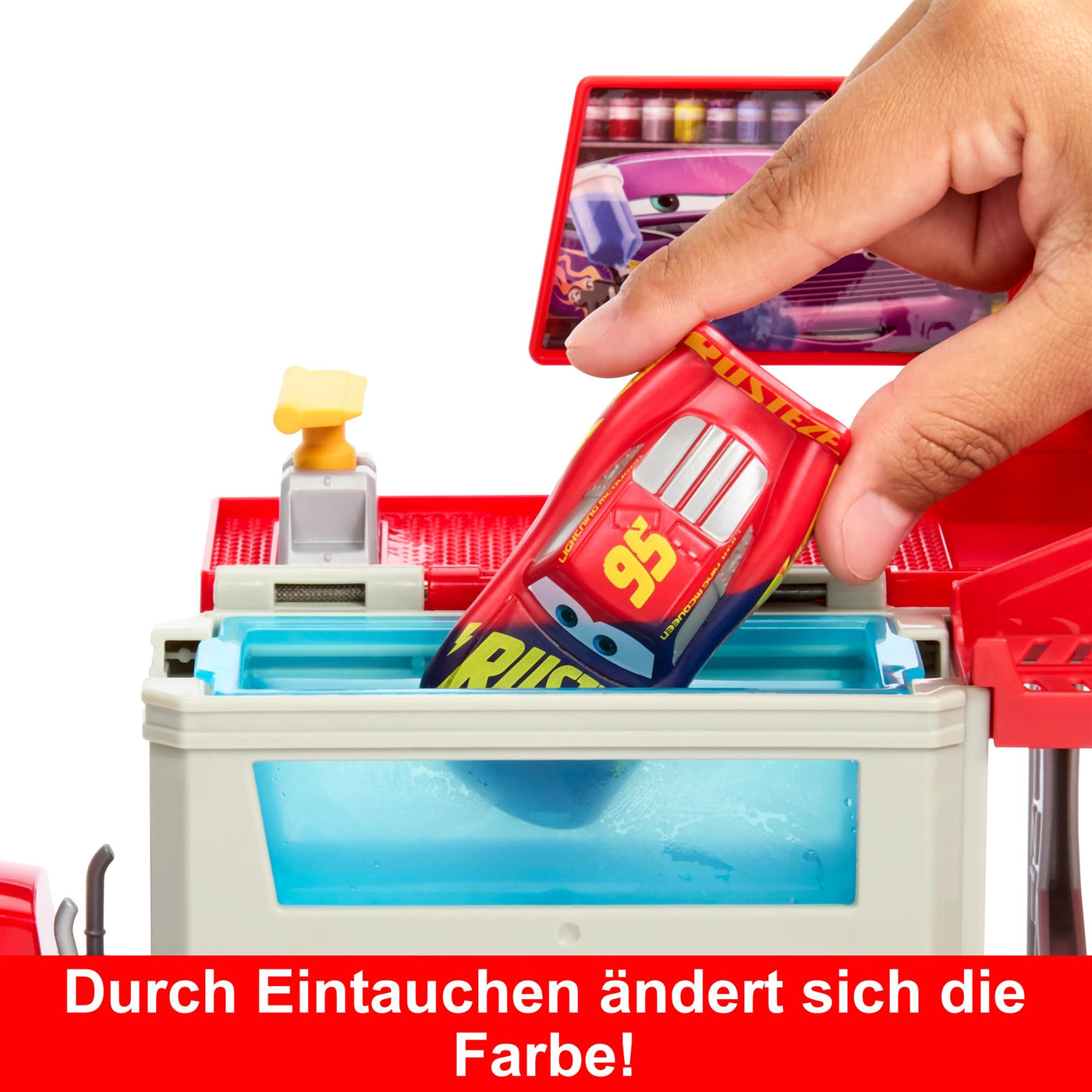 Mattel DISNEY Pixar Cars mobile Lackiererei Mack - Spielset mit Farbwechseleffekt, Lightning McQueen Spielzeugauto, Farbveränderung mit warmem und kaltem Wasser, für Kinder ab 4 Jahren, HPD82