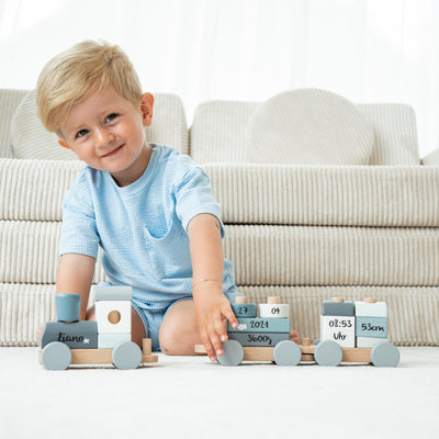 Mainely Personalisierbare Holz-Eisenbahn zur Taufe Blau 41×5×11 cm – Erinnerungs-Deko & Holzzug – für Babys & Kleinkinder – mit Namen personalisiert – Label Label