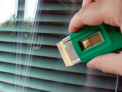 Unger Fenster Reinigungs-Kit (Fensterwischer, Trägerteil, Mikrofaser-Bezug, Eimer 12 L, Reinigungsmittel, Schaber, Glastuch Breite 35 cm) AK015