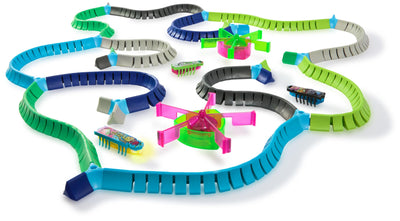Hex Bots NanoLand Spielset mit 36 Bauteilen, 2 Karussellen, 2 Nano Bots und einem superschnellen Nano Flash. Ab 3 Jahren