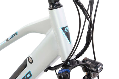 F.lli Schiano E-Wave, E Bike Trekking 28 Zoll, 36V 11.6Ah Abnehmbarer Akku, Motor 250W 50Nm, Trekking EBike für Herren/Damen, Weiss