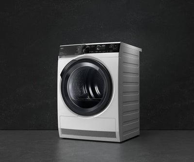 AEG WiFi Wärmepumpentrockner - Serie 9000 AbsoluteCare Plus-Daunentrocknung - 3D Scan-Restfeuchteermittlung - Sprachsteuerung - Energiesparend - Trommelbeleuchtung - 8 kg - A+++ - TR9W75780